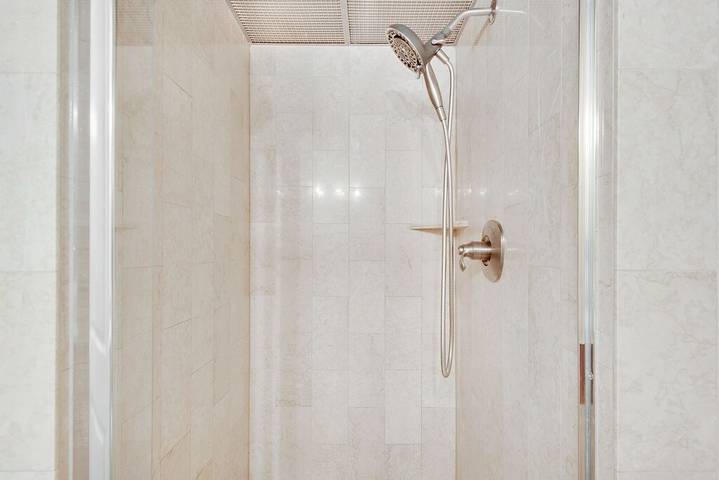 Vacation apartment for 4 people, with pool and hot tub as well as balcony the Florida Panhandle