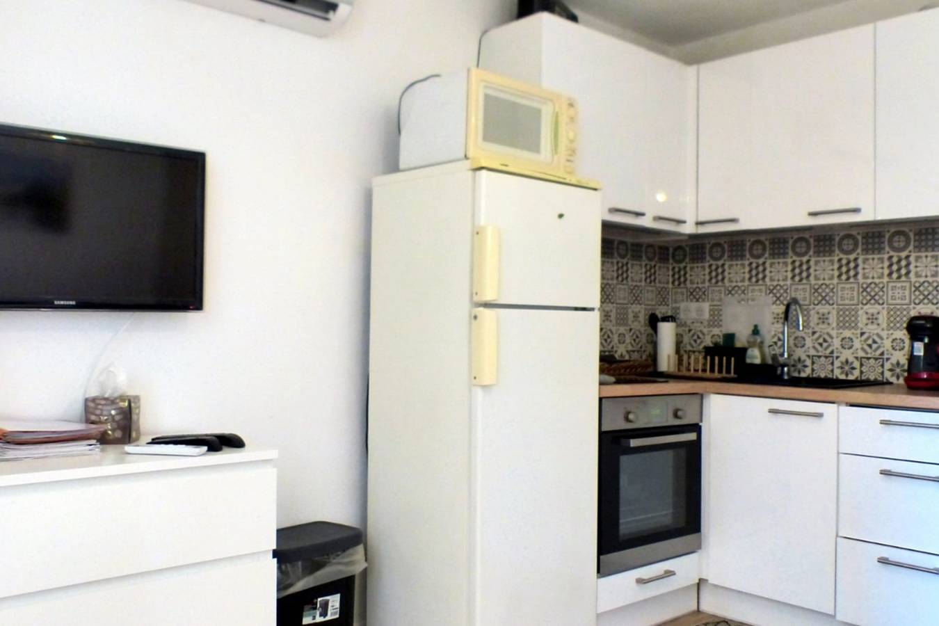 Studio entier, Appartement avec terrasse à Sanary in Sanary-sur-Mer, Région de Toulon