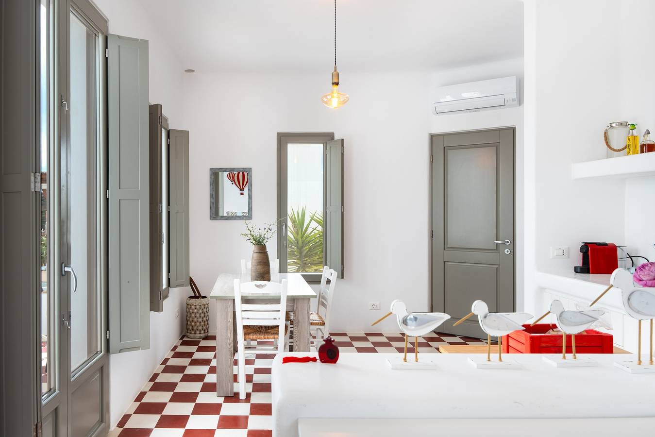 Entire apartment, Apartment 'Cocoon' with Sea View, Wi-Fi and Air Conditioning in Milos