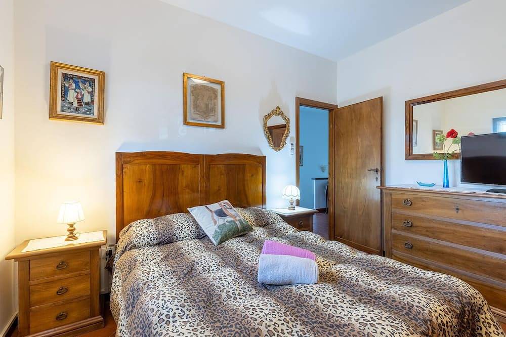 Splendida casa con 3 camere da letto a. in Uzzano, Provincia di Pistoia