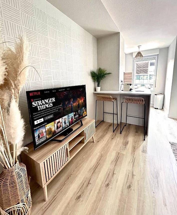 Gîte pour 4 personnes, avec vue ainsi que jardin et piscine à L'Isle-d'Abeau - 4