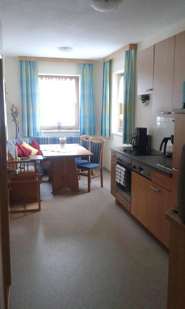 Ferienwohnung für 5 Personen, mit Garten und Ausblick, kinderfreundlich in Hainzenberg - 2