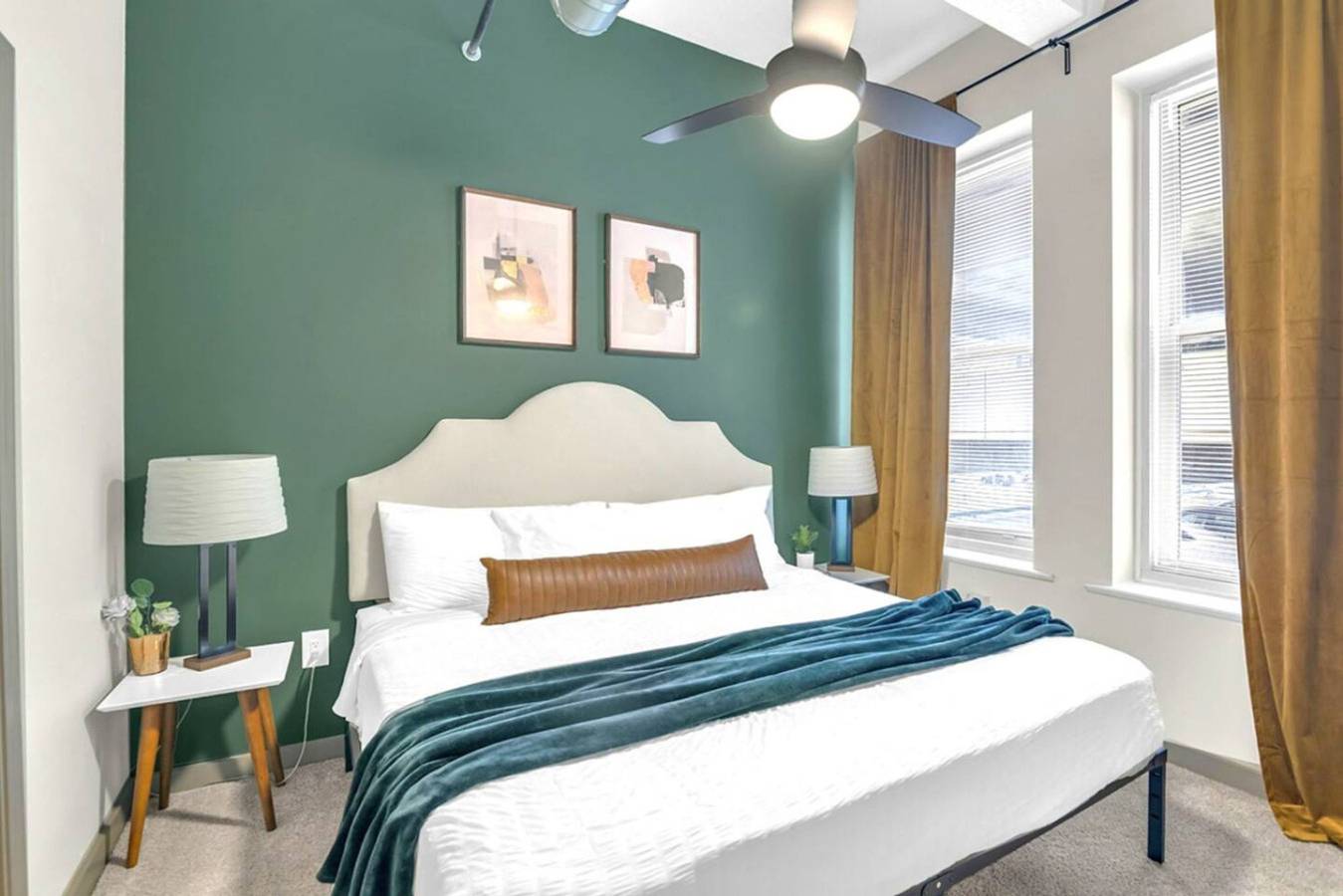 Ganze Wohnung, Cozy Stay, Power & Light Area,Pool w/ Free Parking in Overland Park, Kansas