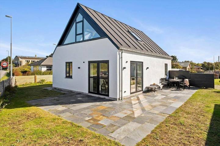Ferienhaus für 5 Personen, mit Terrasse und Ausblick in Slettestrand