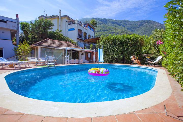 Location de vacances pour 16 personnes, avec jardin à Castellammare di Stabia - 4