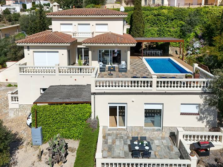 Ferienhaus für 10 Personen, mit Pool und Garten in Palau-saverdera