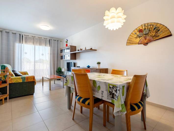Entire holiday apartment, Spacious family apartment on Costa Daurada shore in Vandellòs i l'Hospitalet de l'Infant, Costa Dorada