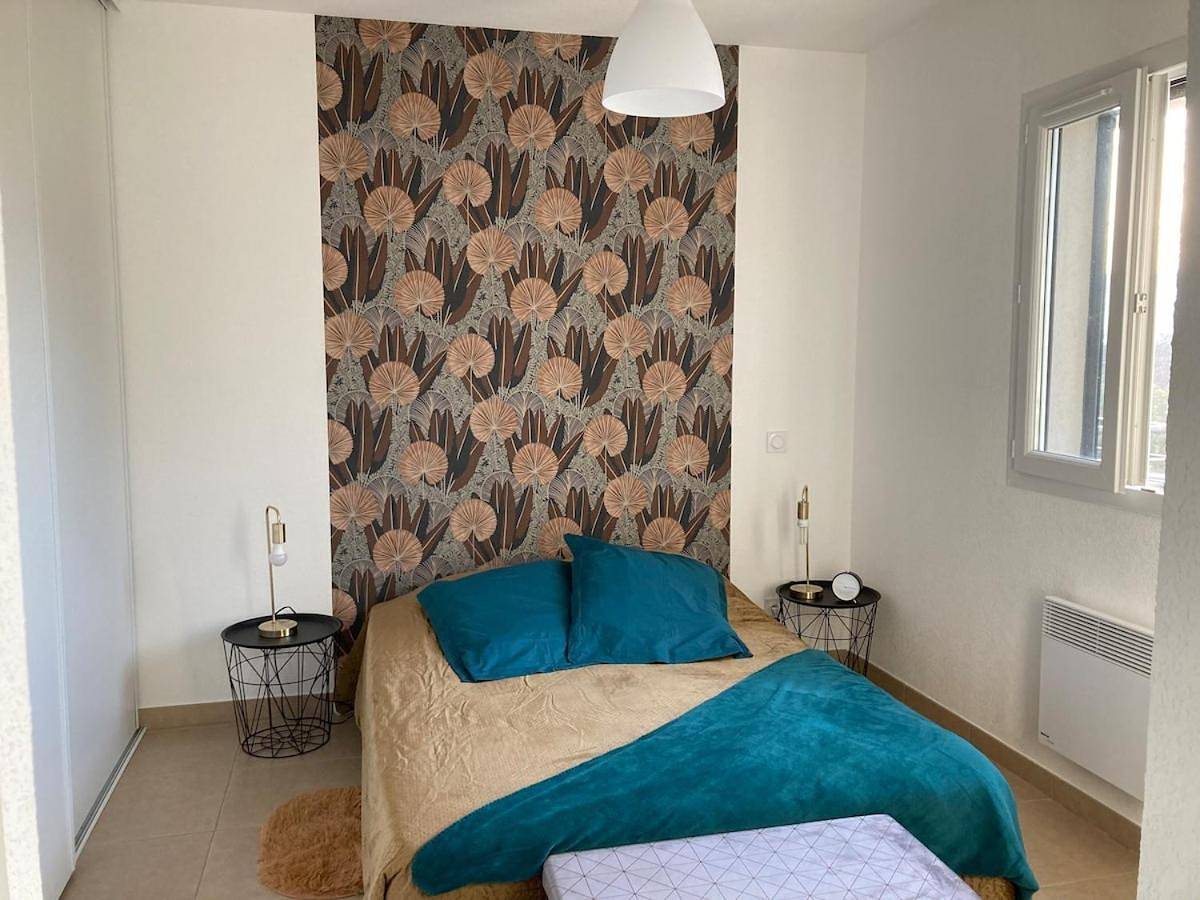 Appartement entier, Two-Bedroom Apartment in Aléria, Arrondissement de Corte