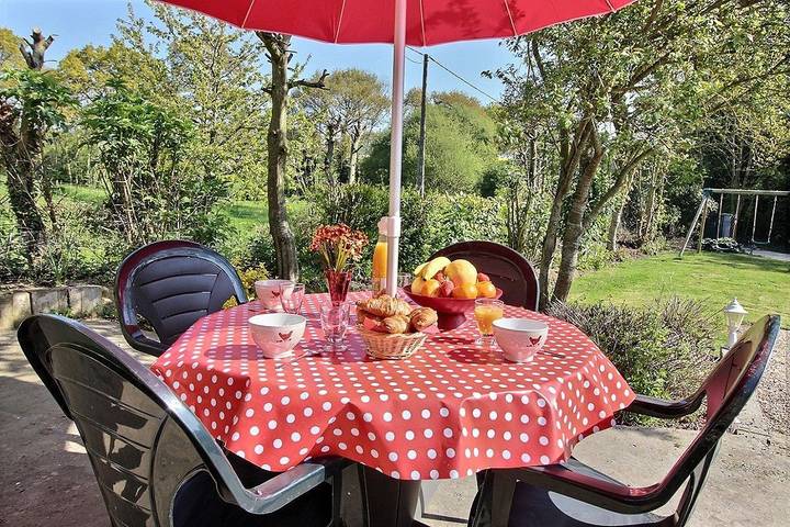 Gîte pour 4 personnes, avec jacuzzi et jardin ainsi que terrasse et sauna, animaux acceptés dans Lamballe-Armor - 3