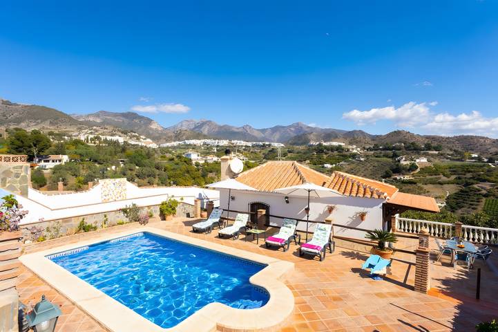 Ferienhaus 'Villa Paloma Frigiliana' mit Meerblick, Wlan und Klimaanlage in Frigiliana, Cordillera Penibética