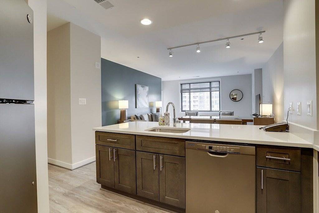 Ganze Wohnung, Sojourn | Courtland Towers | 2 Br in Arlington (VA), Arlington County