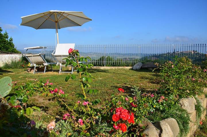 Ferienwohnung für 4 Personen, mit Terrasse und Garten