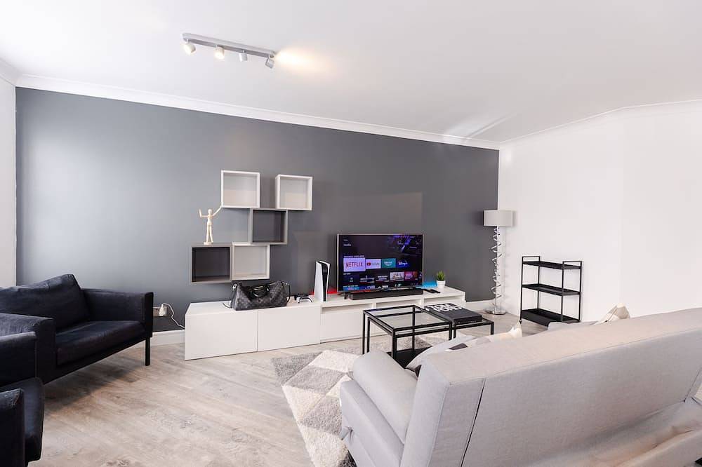Ganze Wohnung, Luxury, Modern Apartment w/ Netflix in Zone 2 in Hackney, London