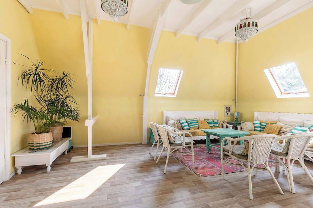 Huisje Aan Zee voor 12 Personen in Zandvoort, Nederlandse Noordzeekust