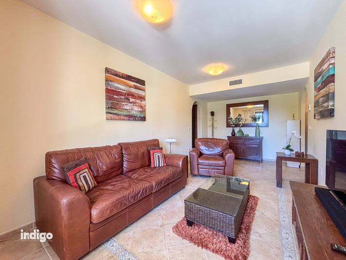 Apartamento entero, Apartamento de vacaciones para 6 personas con piscina para niños in Urbanizacion Costa Esuri, Ayamonte