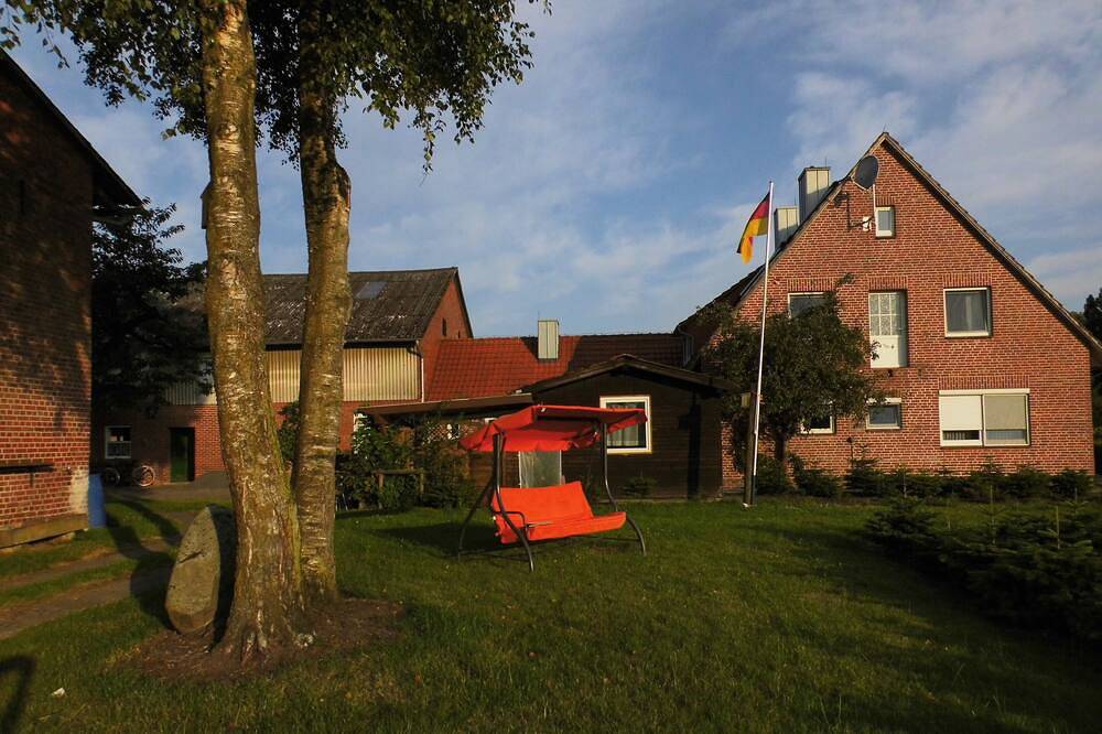Ganze Wohnung, Neu: Fewo 3Zkb  Nähe Nordsee Bremerhaven Cuxhaven Bad Bederkesa in Geestland, Cuxland