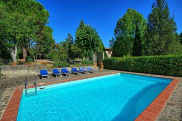 Villa for 8 Guests in Bucine region, Tuscany, Picture 3