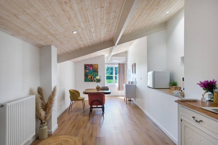 Bed and Breakfast 'Chambre D'hôtes Château Austerlitz' with Wi-Fi and Air Conditioning in Libourne, Libourne region