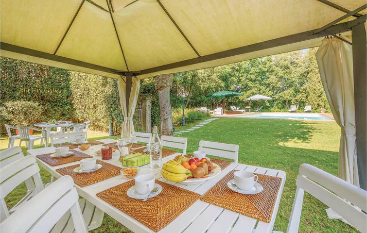Ferienhaus für 9 Personen, mit Pool und Garten in Lucca - 2