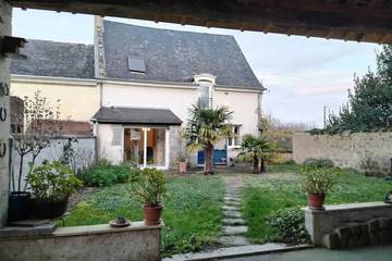 Gîte pour 6 personnes, avec jardin à Savigny-en-Véron