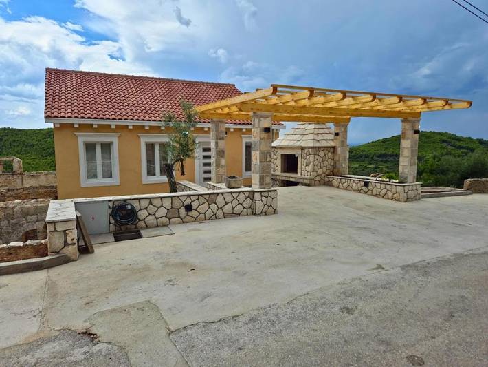 Villa pour 6 personnes, avec vue ainsi que jardin et piscine dans Mljet - 2