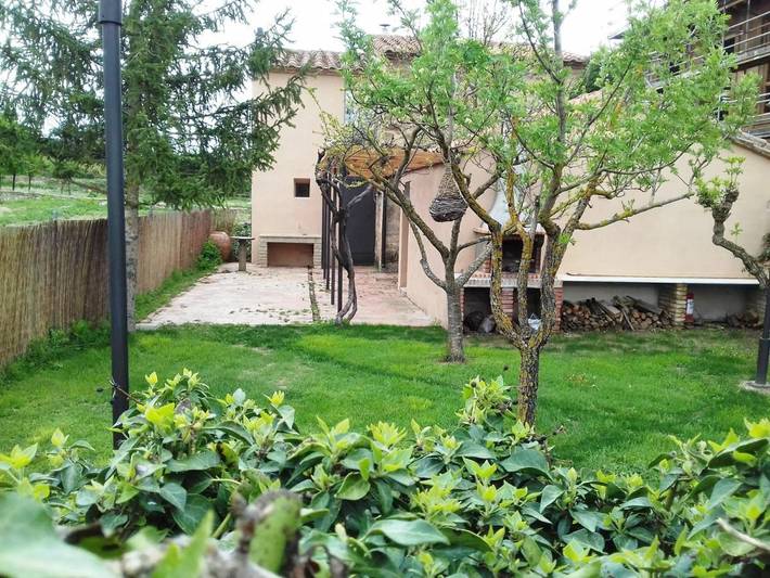Apartamento para 6 personas, con Balcón y Terraza además de Jardín y Piscina en Morella