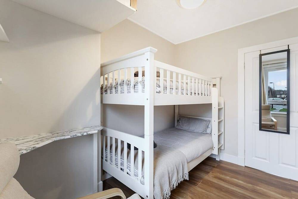Ganze Wohnung, Free Parking | Central | Sleeps 6 | Great Location in West Lothian
