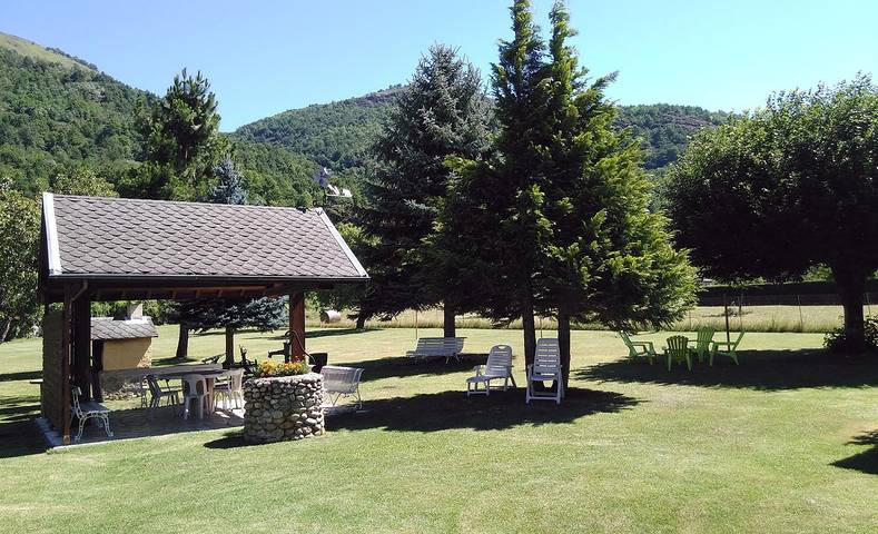 Appartement de vacances pour 5 personnes, avec balcon et jardin