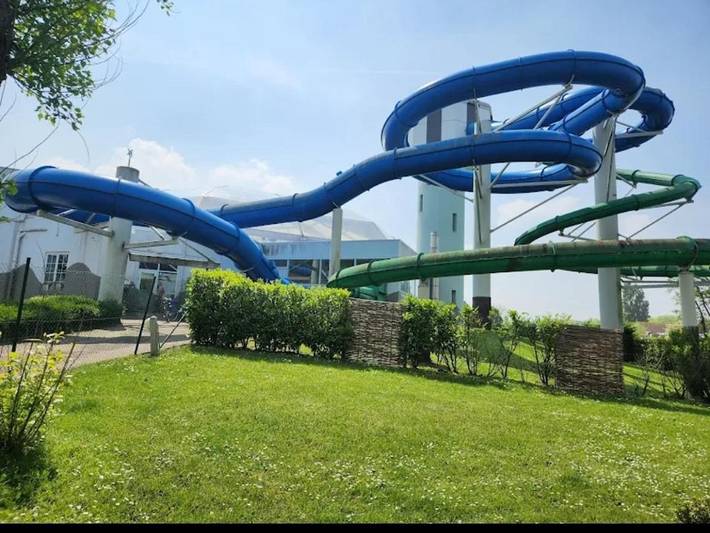 Location de vacances pour 7 personnes, avec piscine ainsi que sauna et jardin dans Sunparks Oostduinkerke - 3