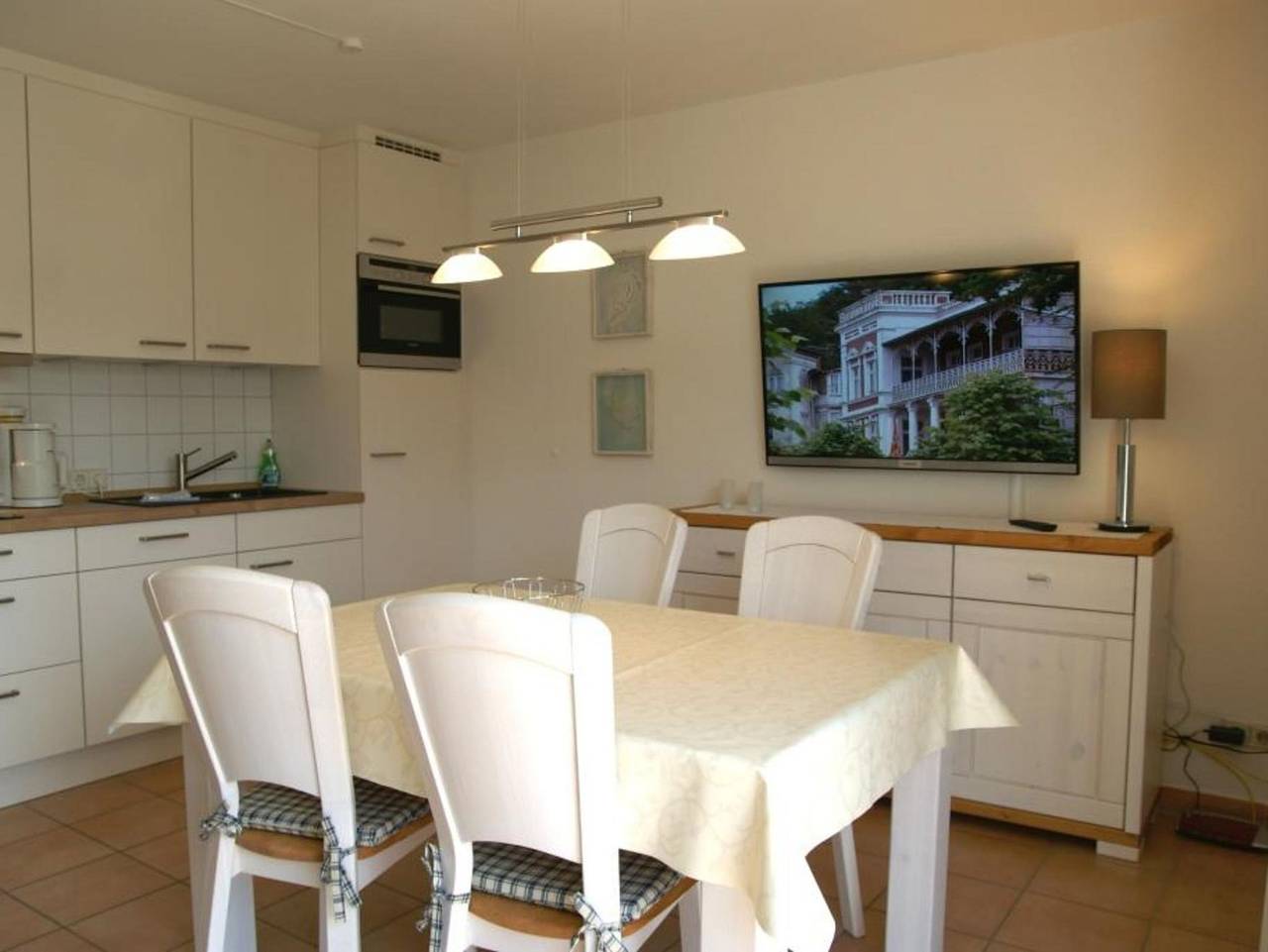 Ganze Ferienwohnung, Katharina  Whg 107 2 Raum mit Balkon - Hk 2 Raum 107 in Lauterbach (Rügen), Putbus