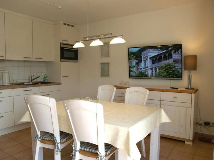 Ferienwohnung für 2 Personen, mit Balkon in Lauterbach (Rügen) - 3