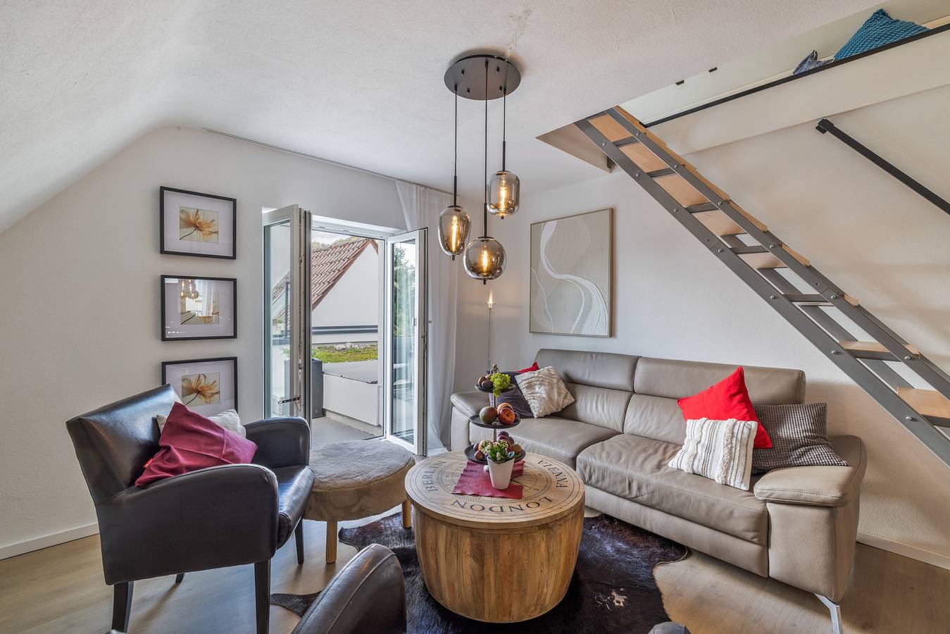 Appartement entier, Appartement « Zuhause Auf Zeit » : vue montagne, terrasse privée et Wi-Fi in Albstadt, Neckar-Alb