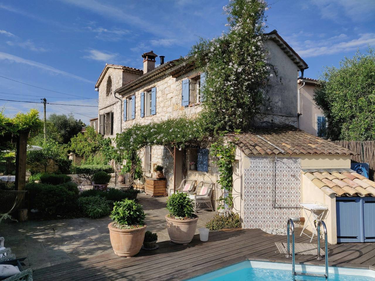 Historische appartementen in de Provence vlakbij Nice en Cannes in Roquefort-les-Pins, Cannes regio