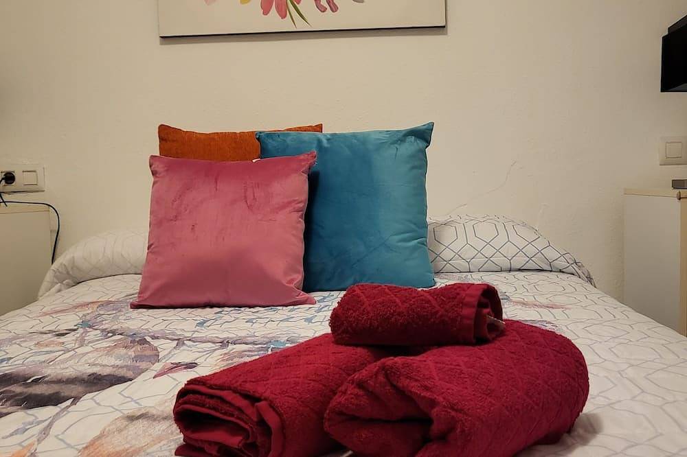 Ganze Wohnung, Beautiful low house with private naturist garden! in Playas de Vera, Vera