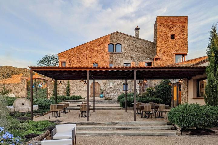 Chalet para 16 personas, con piscina en Provincia de Gerona - 2