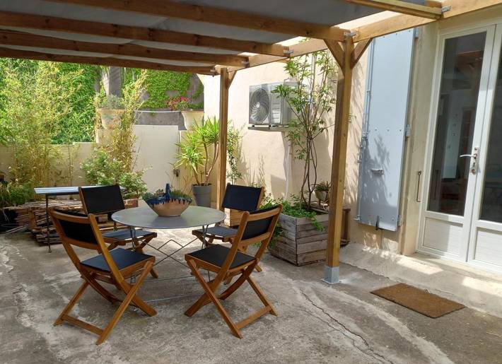Location de vacances pour 4 personnes, avec terrasse à Montouliers - 2