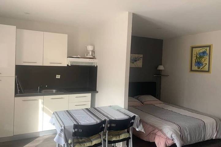 Gîte pour 2 personnes, avec terrasse et jardin à Lherm - 2