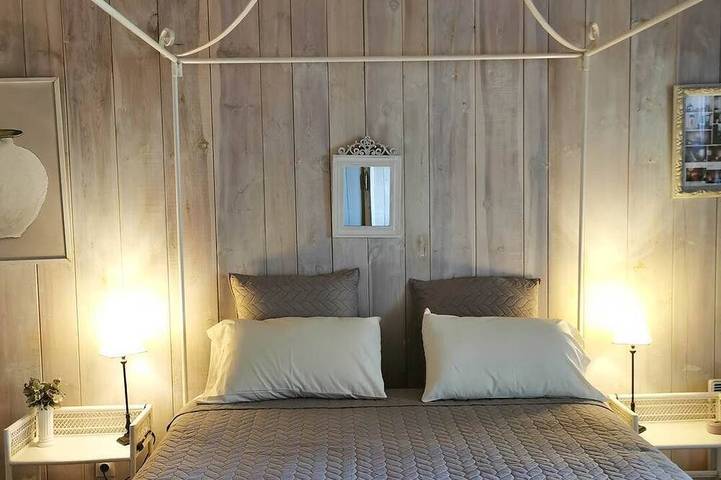 Location de vacances pour 4 personnes, avec Balcon ainsi que Jardin et Piscine à District de Lu'nan