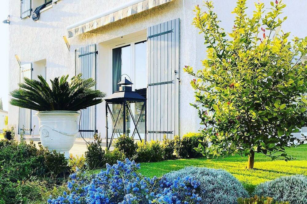 Séjour Magnifique Dans le Var: Chambre Colby . Mettez Vous au Vert in Roquebrune-sur-Argens, Draguignan region