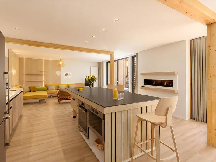 Gîte pour 12 personnes, avec piscine à Beauziac
