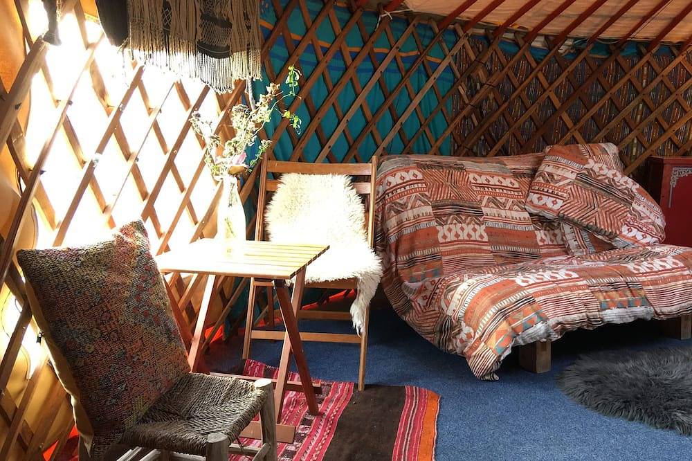 Eco Glamping immersed in nature, ideal for family holidays and romantic getaways in Inch, County Cork