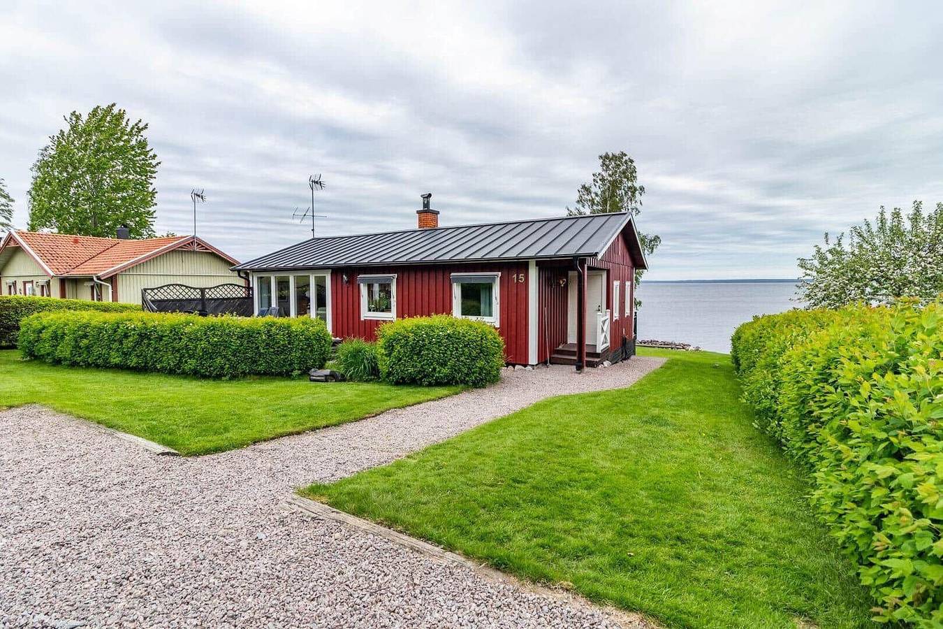 Vgo715 Hova - Hulan Strandvägen 9 in Hova, Gullspang