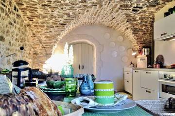 Gîte pour 3 personnes, avec terrasse, animaux acceptés à Euzet