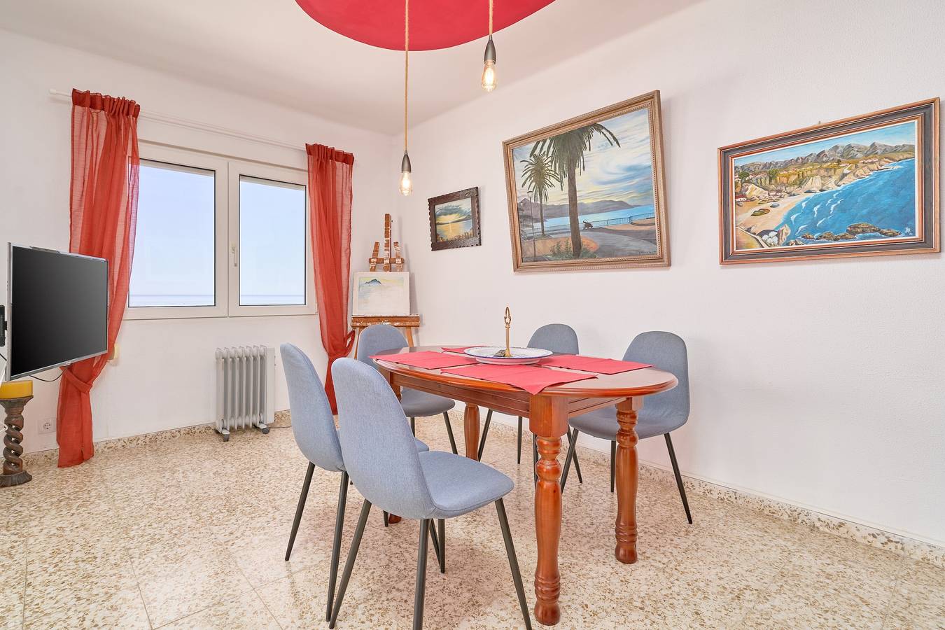 Apartamento inteiro, Apartamento 'Sirena' com vista mar, varanda e Wi-Fi in Nerja Centre, Nerja
