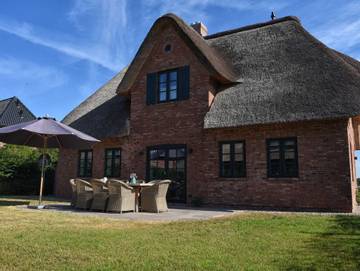 Ferienhaus für 7 Personen, mit Garten und Terrasse sowie Sauna in Oevenum
