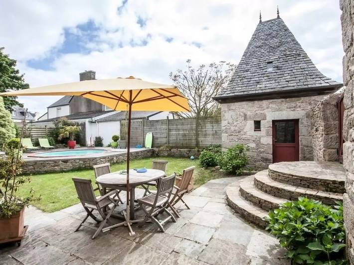 Location de vacances pour 4 personnes, avec piscine et jardin à Cléder - 2