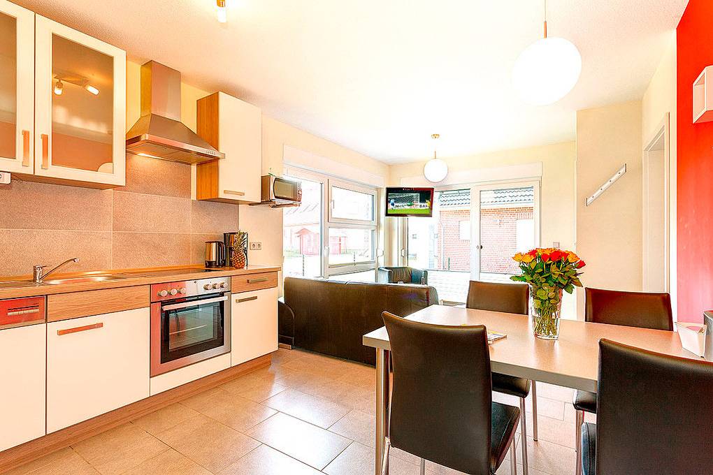 Dhh Grasnelkenweg 6 (rechts in Zierow, Nordwestmecklenburg (Wismar und Umgebung)