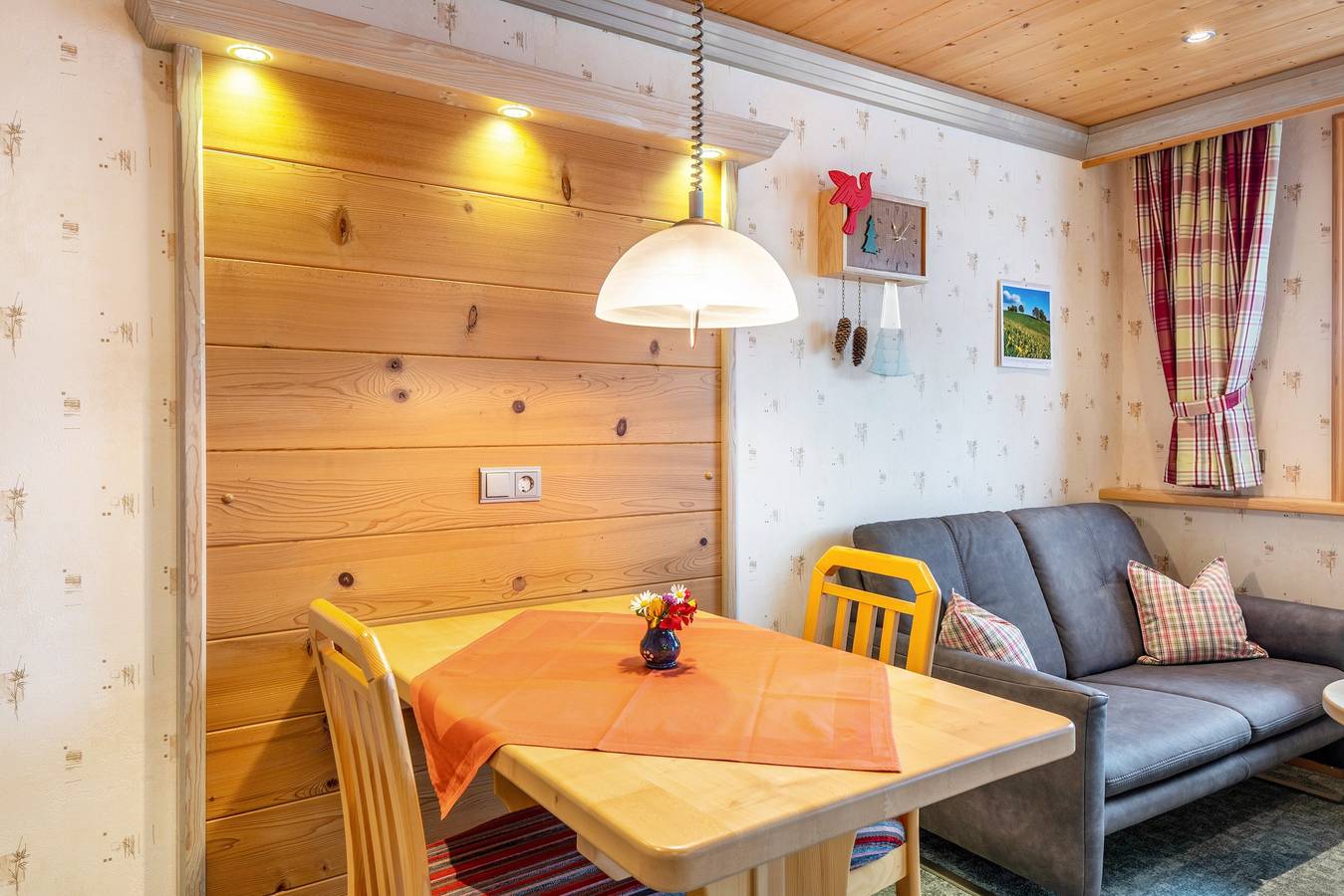 Ganze Wohnung, Haus Schmid- Ferienwohnung Buntspecht / Südbalkon / hell / modern / Wlan/ Schwarzwaldblick in Kappel (Lenzkirch), Lenzkirch