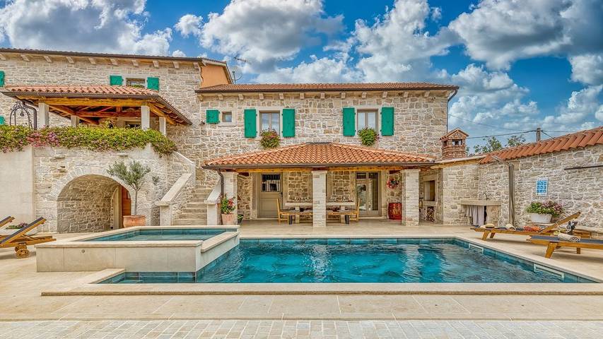 Villa pour 12 personnes, avec piscine et balcon ainsi que jacuzzi et jardin à Selina - 3