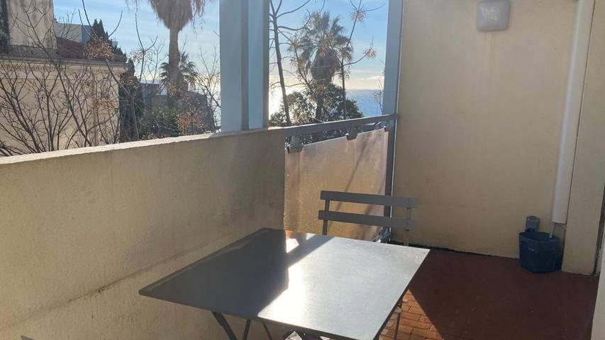 Gîte pour 2 personnes, avec vue et terrasse dans Le Mourillon - 2